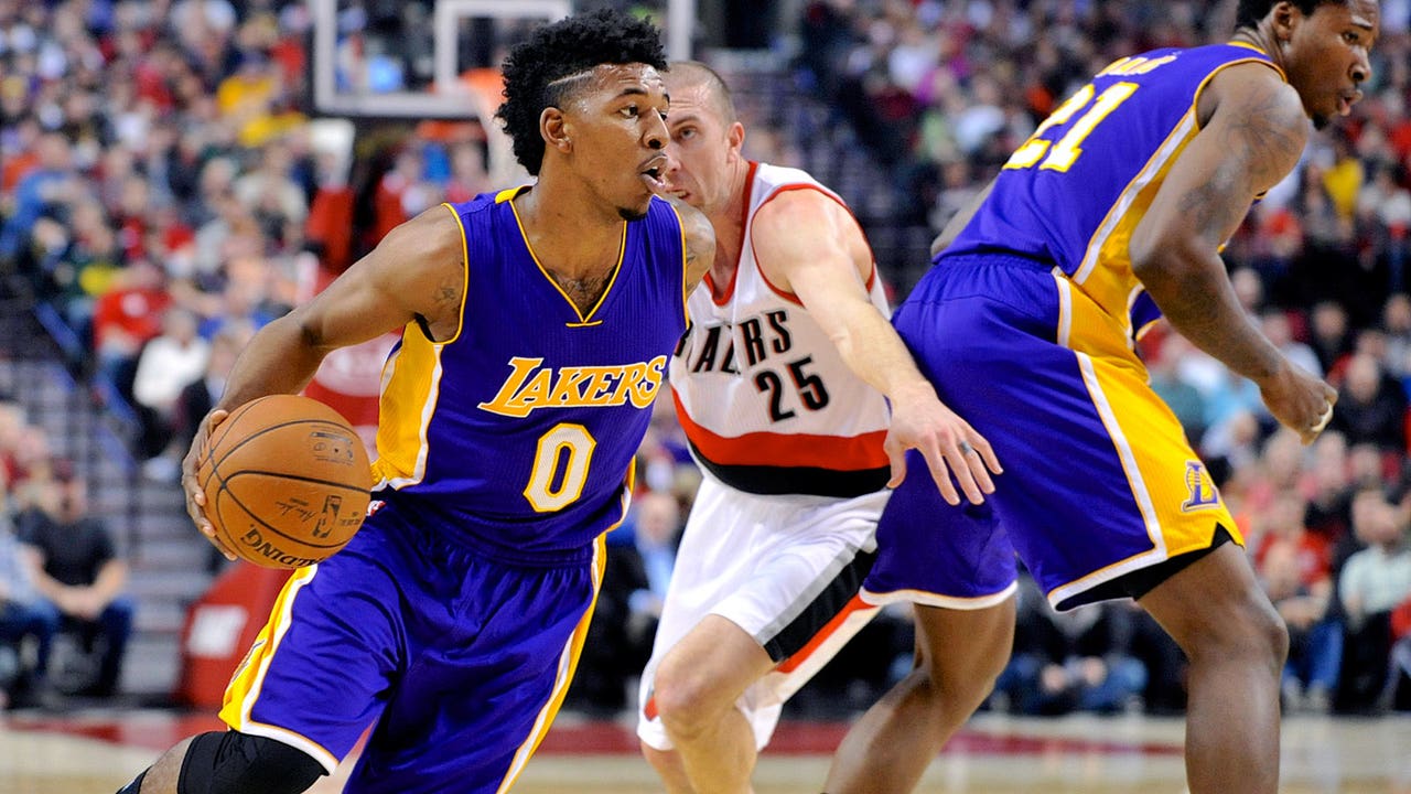 Lakers tumble vs. Trail Blazers for team-record 11th straight road loss